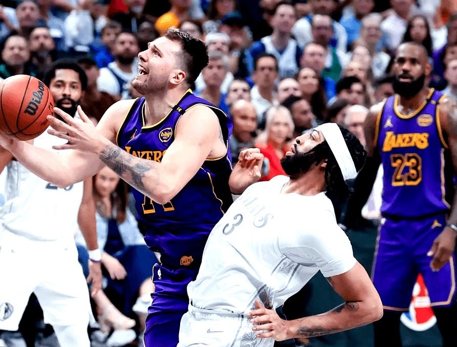 浓眉哥巅峰对决，Scout与50激战皇家马德里分钟，比分优势明显胜负难料！的简单介绍